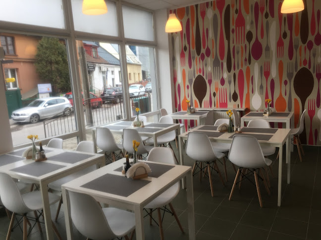 Opinii despre Bar Rabarbar în Kraków - Gastronomia