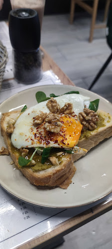 Comentarii opinii despre Kwadrans Coffee & Lunch