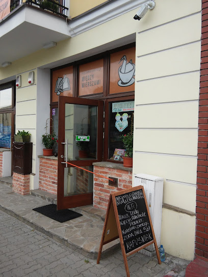 Księgarnia Cafe Club Między Wierszami