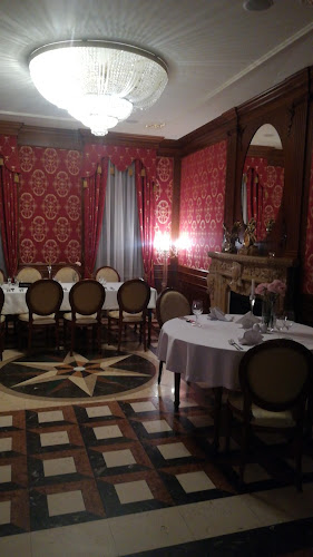 http://www.hotelkoronny.pl/