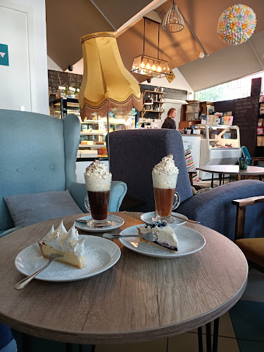 Comentarii opinii despre Creamy Cafe