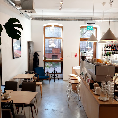 KLAR kawa i wino - kawiarnia speciality wine bar Gliwice