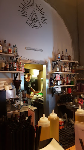 Comentarii opinii despre Viaduct Pizza Bar