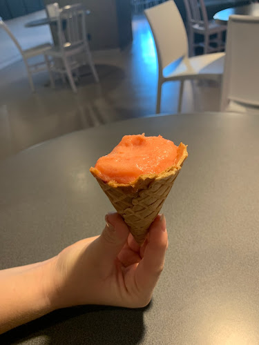 Emil Kręci Lody Open Times