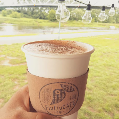 Comments and reviews of FiuFiuCAFE