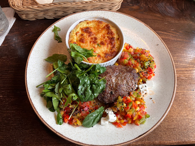 Kazamaty Pub & Restaurant - Gastronomia