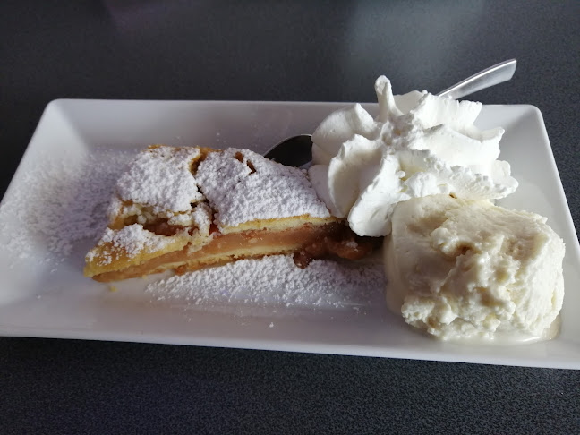 Comments and reviews of Emil Kręci Lody