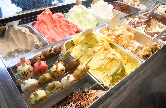 Lody Bochnia Dobrzańscy - Lodziarnia La Pera, lody u Smerfa - Bochnia