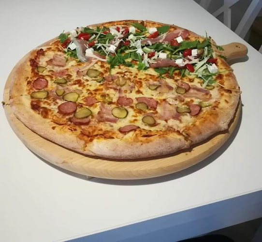 Pizzeria "Oliwka" - Gastronomia