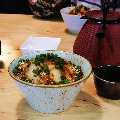 Yatta Ramen Wrocław Phone number