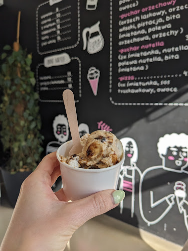 Emil Kręci Lody Open Times