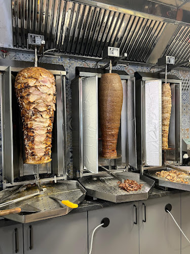 https://www.facebook.com/SULTANEXPRESS.KEBAB/?fref=nf