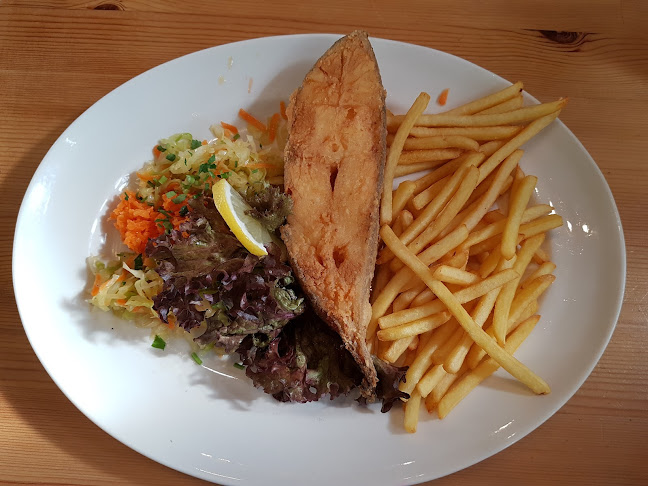 Rozewska 2, 84-104 Władysławowo