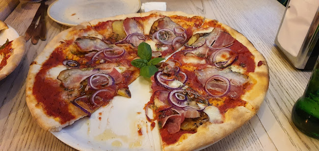 Comments and reviews of PIEKUŚ piekarnia z cukiernią