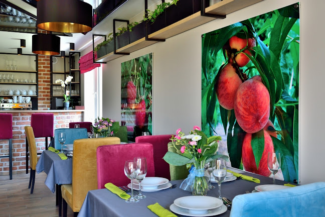 Restauracja Sezon Phone number