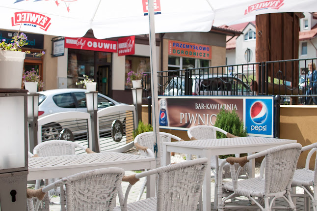 Comments and reviews of Restauracja "Piwniczka"