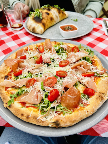 Trattoria Familia - Gastronomia