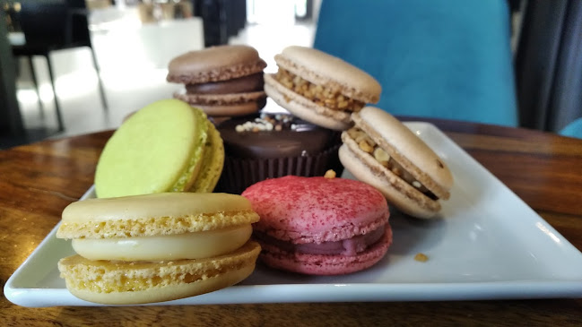 Karmello Chocolatier Phone number