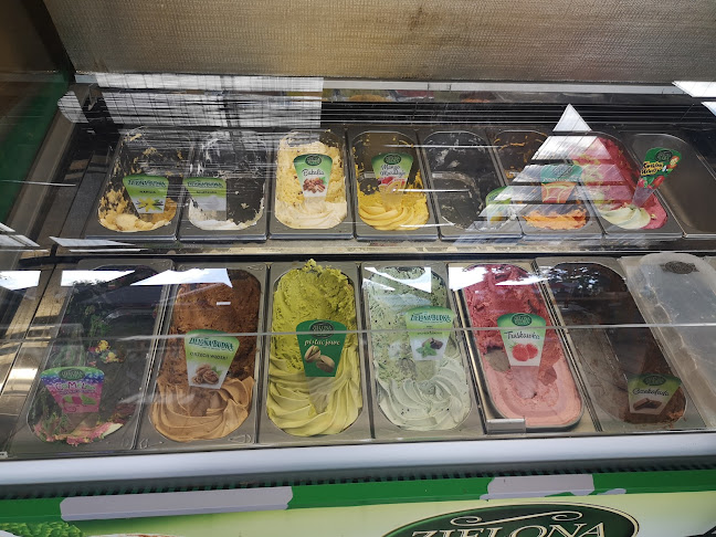 Opinii despre Dom Kawy Jerzy Ostrowski în Wigry - Gastronomia