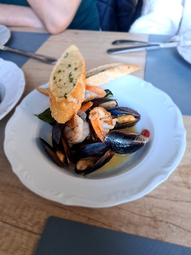 Cała Naprzód - Gastronomia