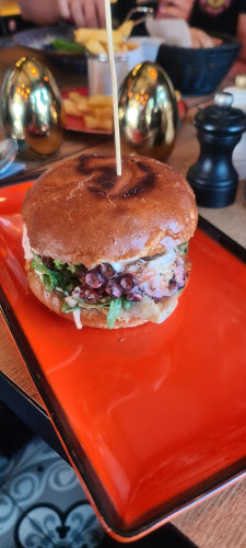 Pod Lasem 6, 32-070 Czernichów