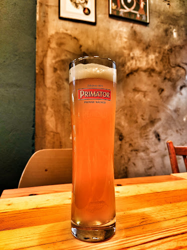 Comentarii opinii despre 8 stolików