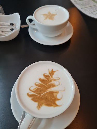 4 Jaśki Cafe & Deli - Gastronomia