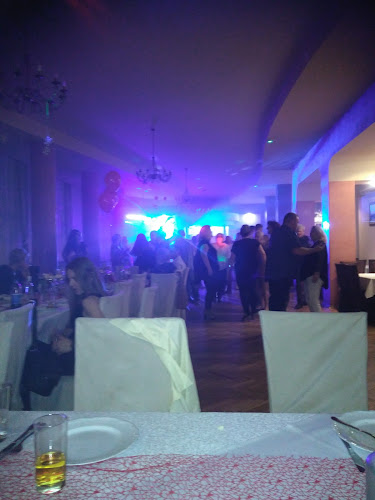 Comentarii opinii despre TK. Restauracja