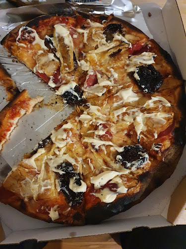 https://www.pyszne.pl/menu/i-love-pizza-skorzewo