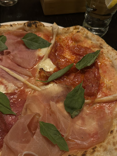 Furore Pizza Napoletana No 914 - Gastronomia