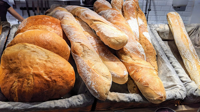 Opinii despre Różana Piekarnia Cukiernia Kawiarnia în Wrocław - Gastronomia