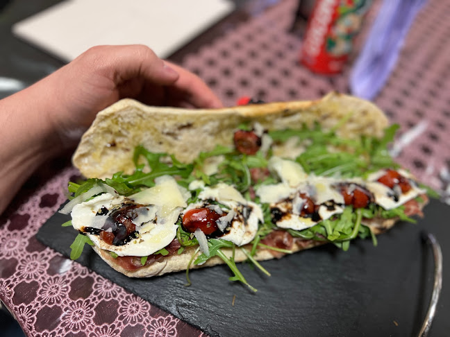 Pizzeria Napoli da Luigi - Gastronomia