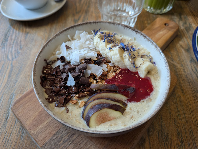 Opinii despre Bułkę przez Bibułkę | Żurawia în Warszawa - Gastronomia