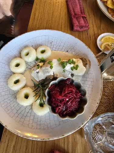 Opinii despre Malinowy Bzyk Restauracja în Dalanówek - Gastronomia