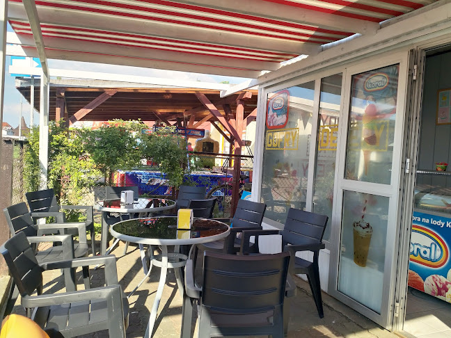 Oaza - gofry, lody, kawa, desery - Sianożęty