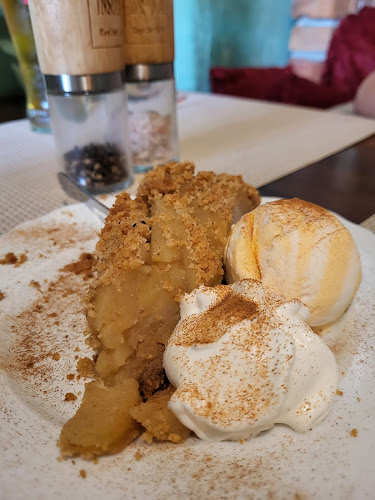 Insula Rest Art Cafe - Gastronomia