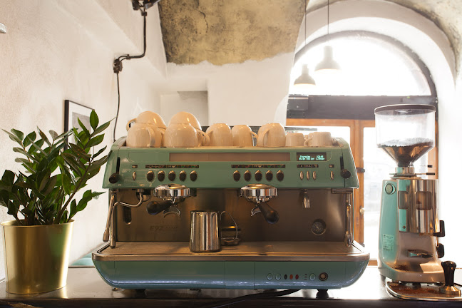 8 stolików - Bielsko-Biała