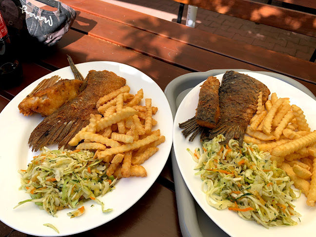 Bar Pod Samolotem - Gastronomia