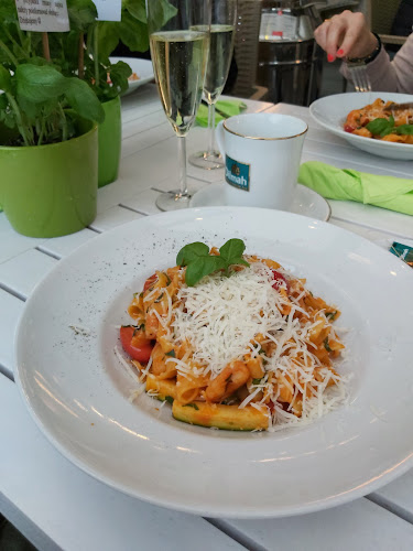 Opinii despre Basiliana Italian Bistro - Pizzeria Katowice în Katowice - Gastronomia