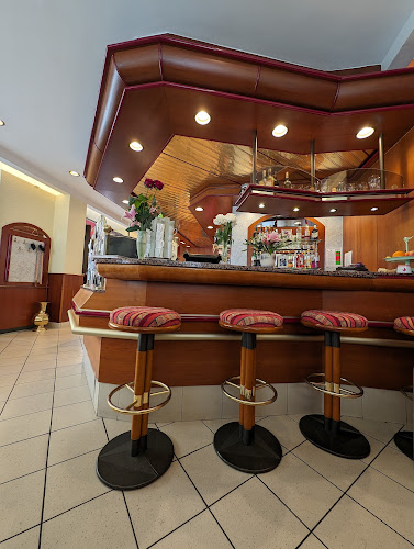 Café Und Konditorei Schedel GbR - Gastronomia