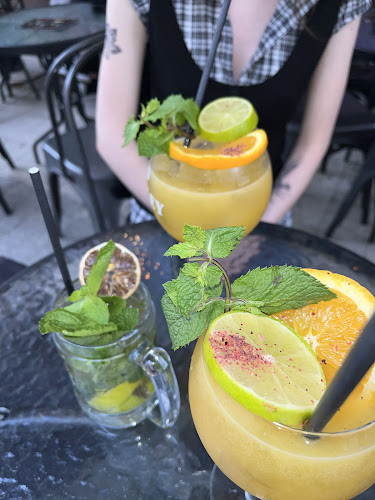 Opinii despre Q HAH Cocktail Bar în Poznań - Gastronomia