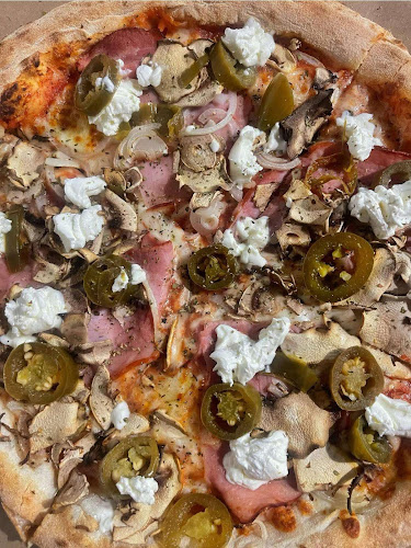 Słowiańska 5/1, 72-100 Goleniów