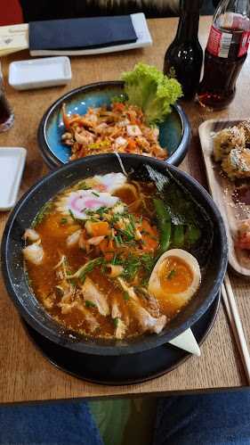 Izumi Japanese Grill & Street Food - Gastronomia