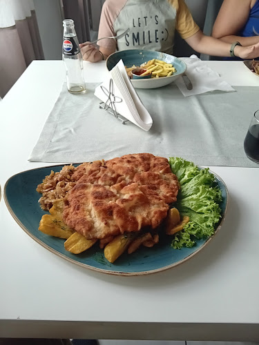 Opinii despre Restauracja Piławski Dwór în Piława - Gastronomia