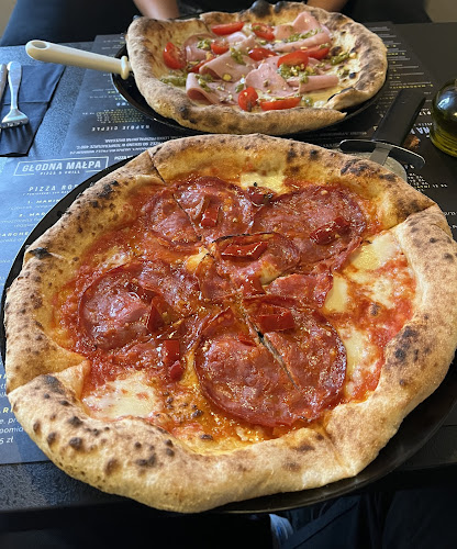 Opinii despre Głodna Małpa Pizza & Chill în Kielce - Gastronomia