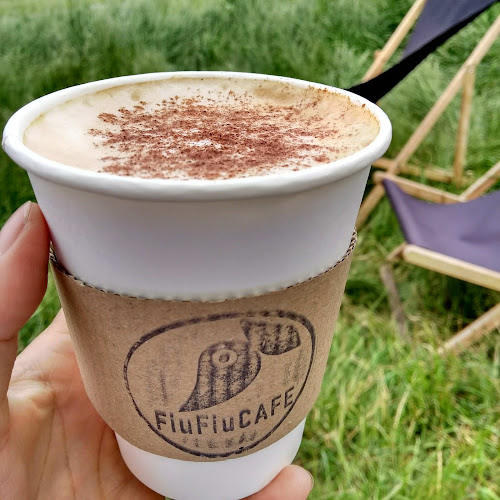 https://www.facebook.com/FiuFiuCAFE/