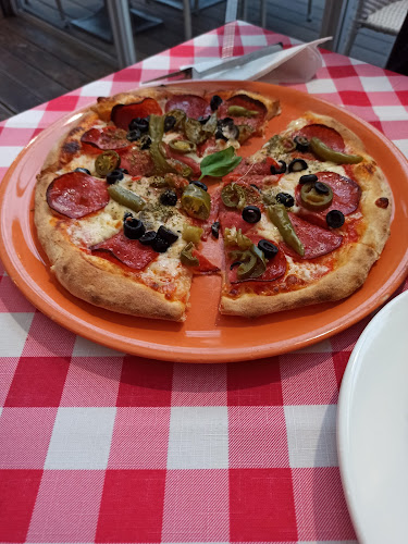 Trattoria Familia Phone number