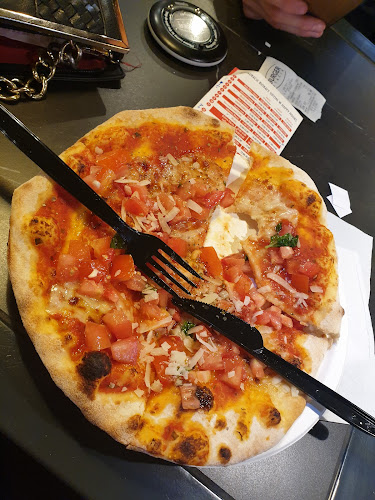 10 Lutego 9, 81-366 Gdynia