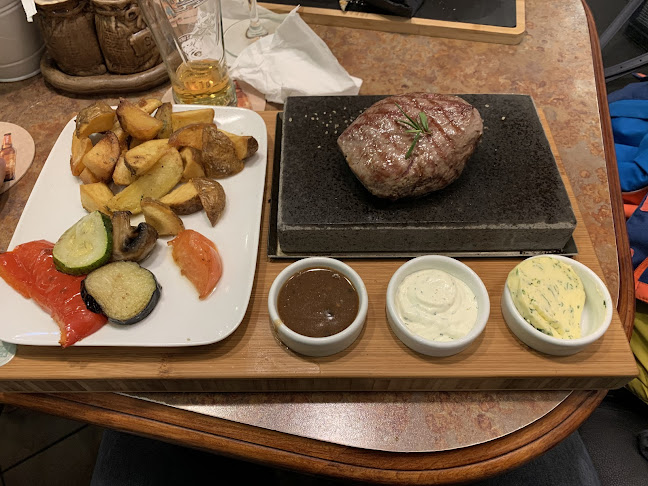 Comentarii opinii despre Black & White Grill & Drink Bar