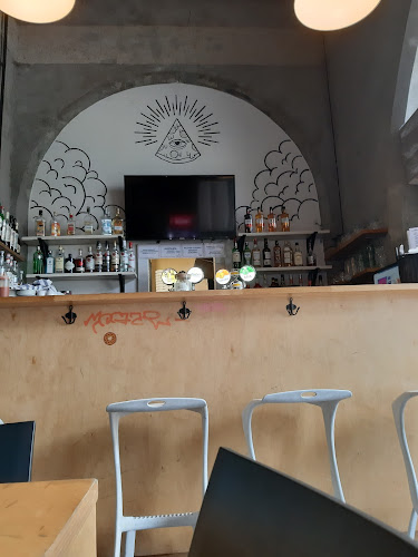 Opinii despre Viaduct Pizza Bar în Warszawa - Gastronomia